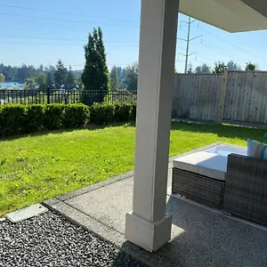 Cozy Lakeview Victoria